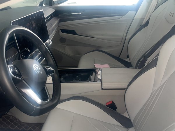 Volkswagen ID.7 Vision, 18500 км, за 121700 CNY - фото 19