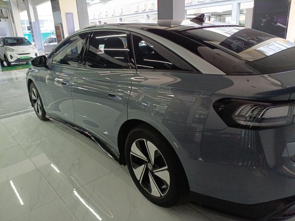 Volkswagen ID.7 Vision 2023, 45500 км, за 115400 CNY