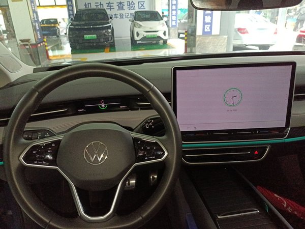 Volkswagen ID.7 Vision 2023, 45500 км, за 115400 CNY - фото 18