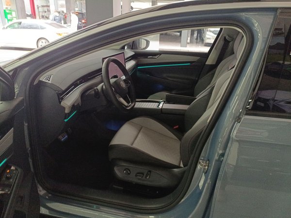 Volkswagen ID.7 Vision 2023, 45500 км, за 115400 CNY - фото 19