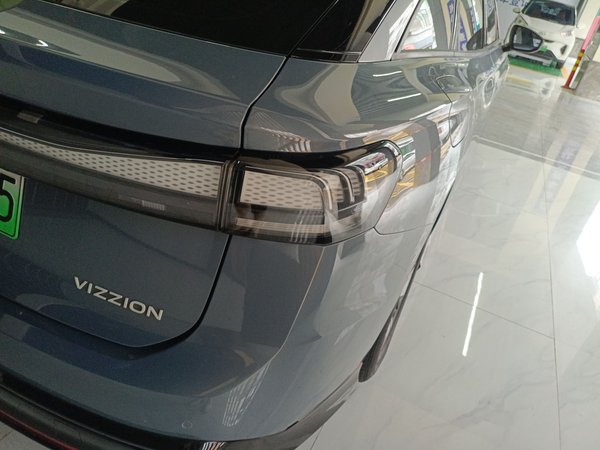 Volkswagen ID.7 Vision 2023, 45500 км, за 115400 CNY - фото 8