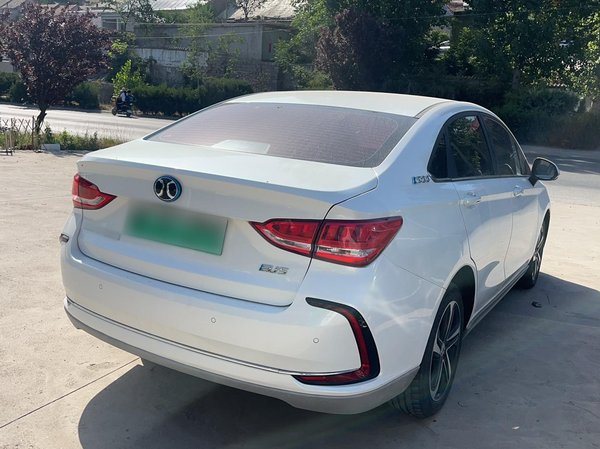 Beijing EU5 2018, 111900 км, за 46900 CNY