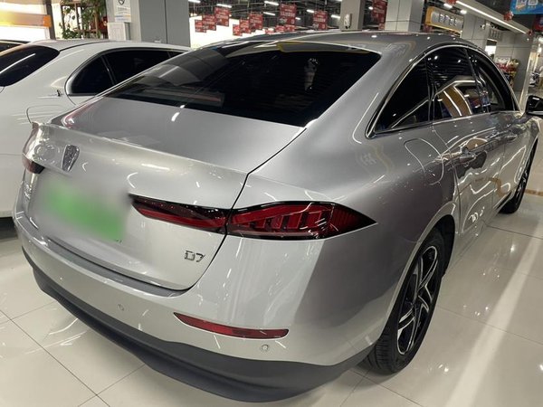 Roewe D7 2023, 22300 км, за 70200 CNY