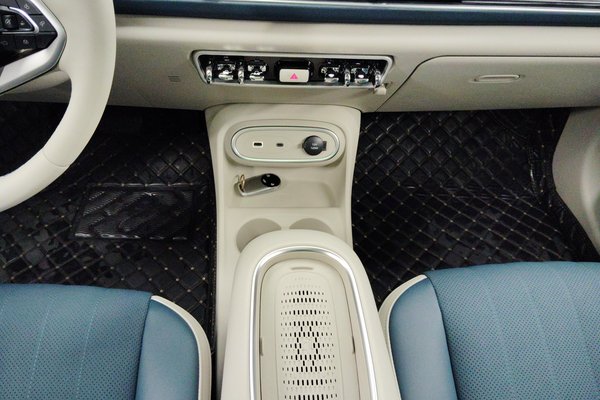 Euler Hermes 2023, 9000 км, за 69800 CNY - фото 11