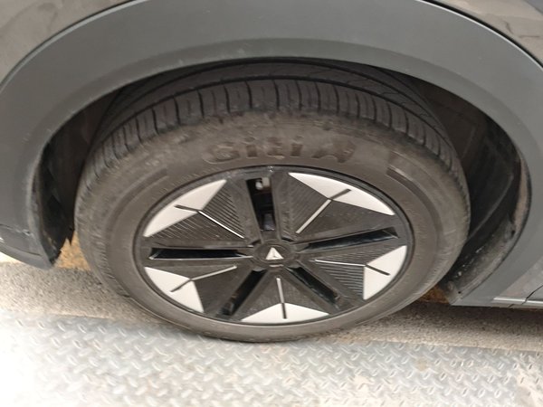 Deepal S07 2023, 29900 км, за 100300 CNY - фото 9