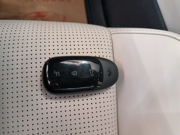 Li Auto One 2019, 59300 км, за 126300 CNY - фото 13
