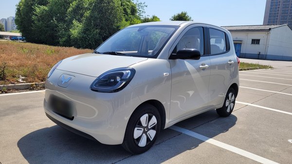 Wuling Automobile Hongguang MINIEV 2025 Четырехдверная версия усовершенствованной модели, 