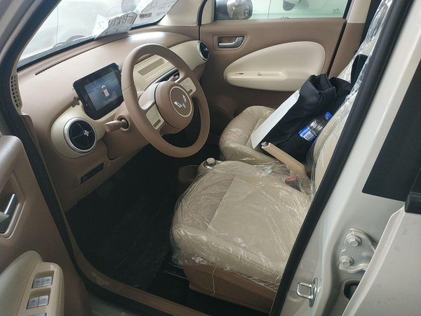 Wuling Hongguang MINIEV, 100 км, за 31200 CNY - фото 20