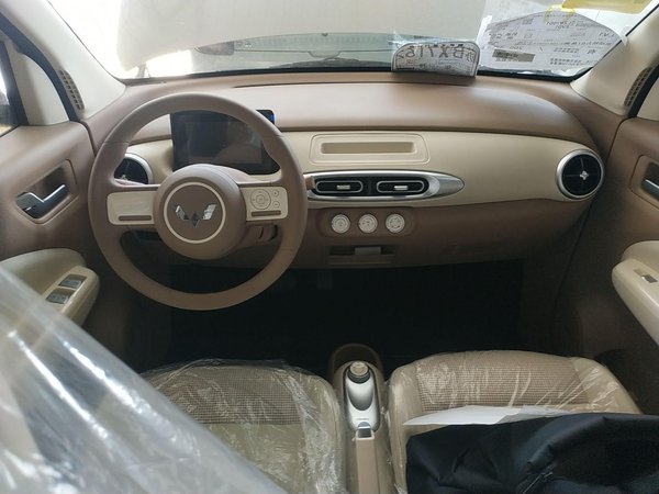 Wuling Hongguang MINIEV, 100 км, за 31200 CNY - фото 15