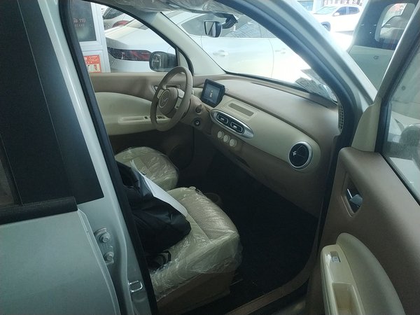 Wuling Hongguang MINIEV, 100 км, за 31200 CNY - фото 25