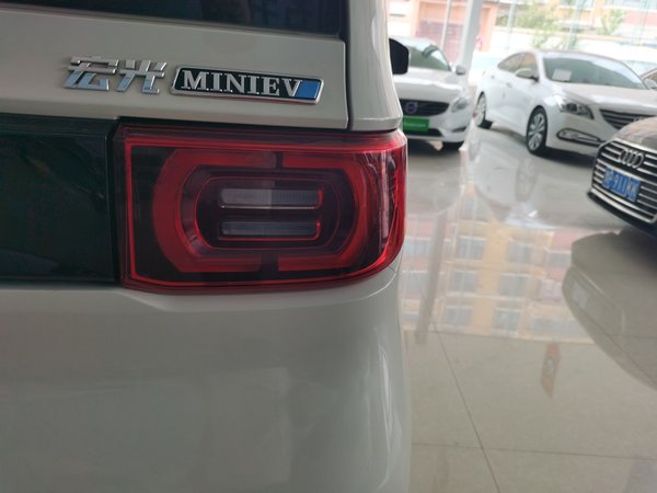 Wuling Hongguang MINIEV 2022, 44200 км, за 18200 CNY - фото 8
