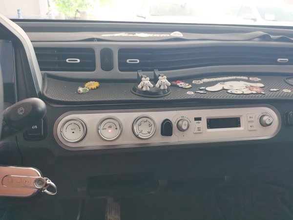 Wuling Hongguang MINIEV 2022, 44200 км, за 18200 CNY - фото 21