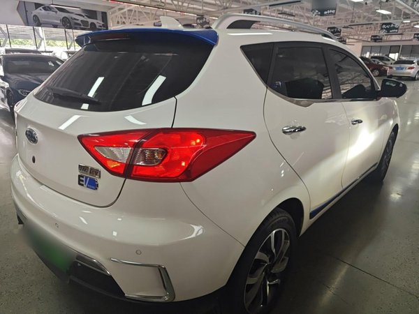 JAC iEV7S 2018, 68200 км, за 23900 CNY - фото 7