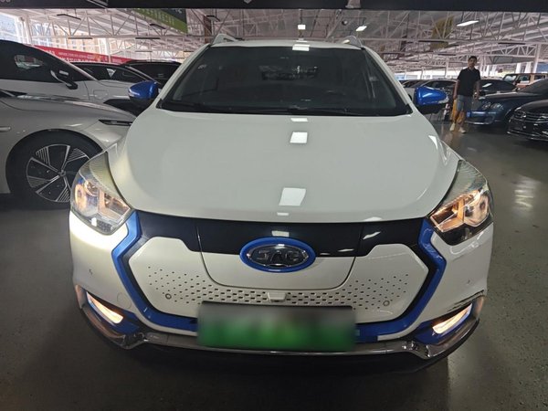 Jiangqi Group Jianghuai iEV7S 2018 - это интеллектуальный вид досуга, 2018 года