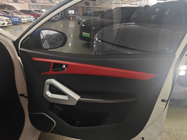 JAC iEV7S 2018, 68200 км, за 23900 CNY - фото 25