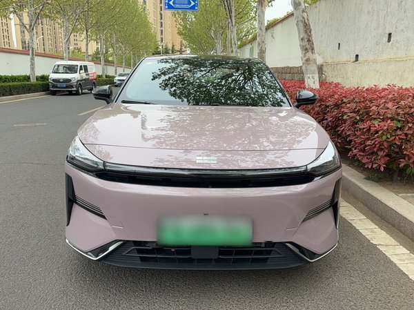 Geely Galaxy Galaxy L6 2024 125 км Creative Edition, 2024 года