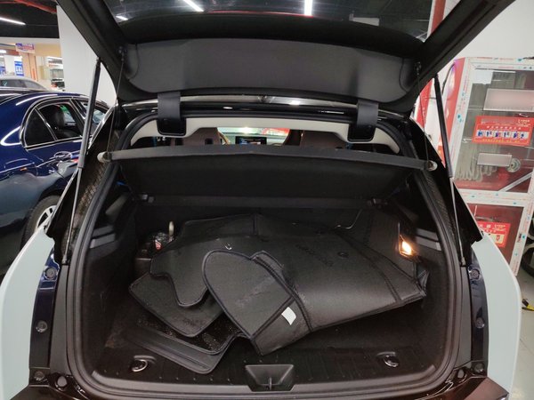 BMW i3 2019, 79800 км, за 71000 CNY - фото 23