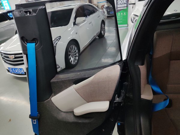 BMW i3 2019, 79800 км, за 71000 CNY - фото 26