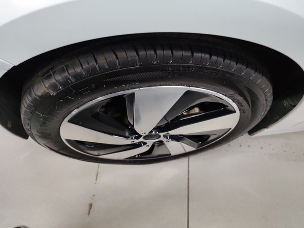 BMW i3 2019, 79800 км, за 71000 CNY - фото 9