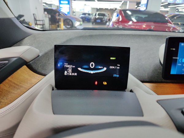 BMW i3 2019, 79800 км, за 71000 CNY - фото 16