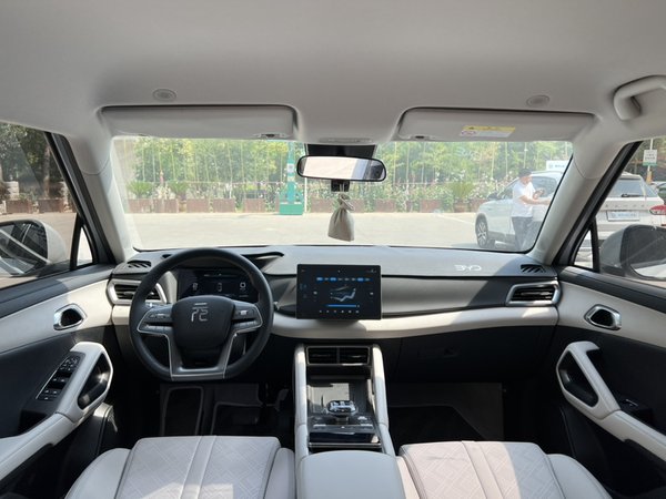 BYD Yuan UP 2024, 440000 км, за 65800 CNY - фото 12