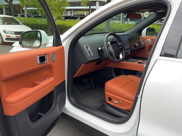 Li Auto L6 2024, 10900 км, за 215100 CNY - фото 20