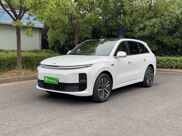 Идеальный автомобиль Ideal L6 2024 Max