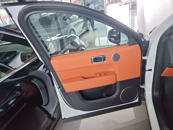 Li Auto L6 2024, 10900 км, за 215100 CNY - фото 27