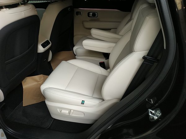 Leapmotor C16 2024, 950000 км, за 140600 CNY - фото 21