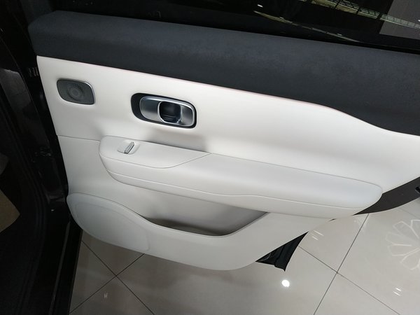 Leapmotor C16 2024, 950000 км, за 140600 CNY - фото 26