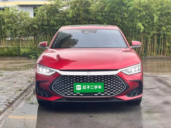 BYD Han 2022 DM-i 121 КМ эксклюзивного типа, 2022 года