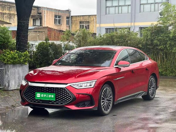 BYD Han 2022 DM-i 121 КМ эксклюзивного типа