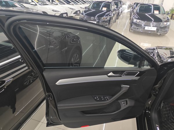 Volkswagen Magotan GTE Plug-in Hybrid 2021, 610000 км, за 137500 CNY - фото 27