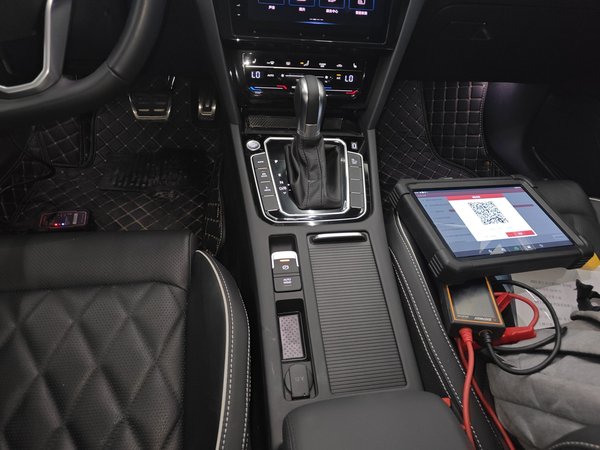 Volkswagen Magotan GTE Plug-in Hybrid 2021, 610000 км, за 137500 CNY - фото 18