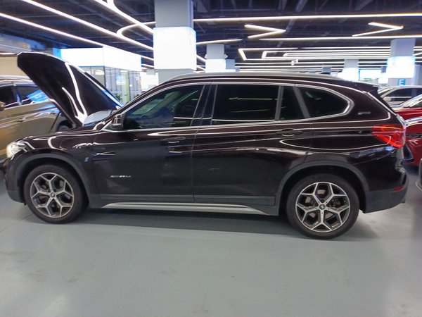 BMW X1 2017, 100200 км, за 70900 CNY