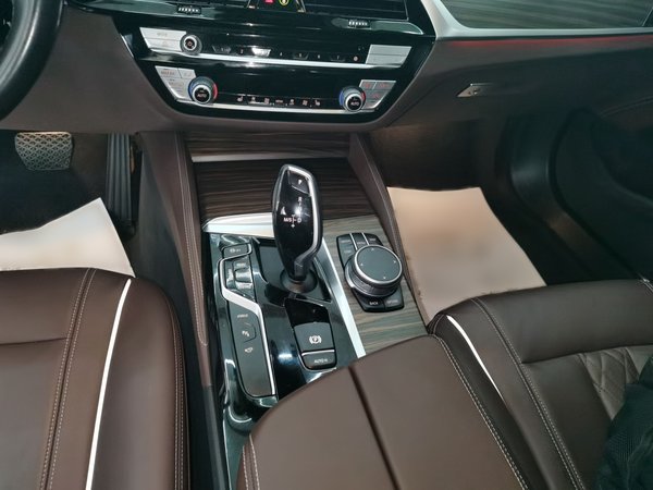 BMW 5 серии 2020, 82700 км, за 166800 CNY - фото 18