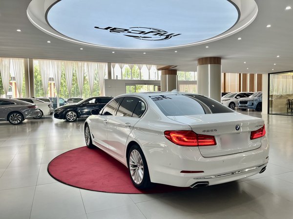 BMW 5 серии 2020, 82700 км, за 166800 CNY - фото 7