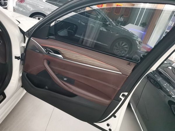 BMW 5 серии 2020, 82700 км, за 166800 CNY - фото 25