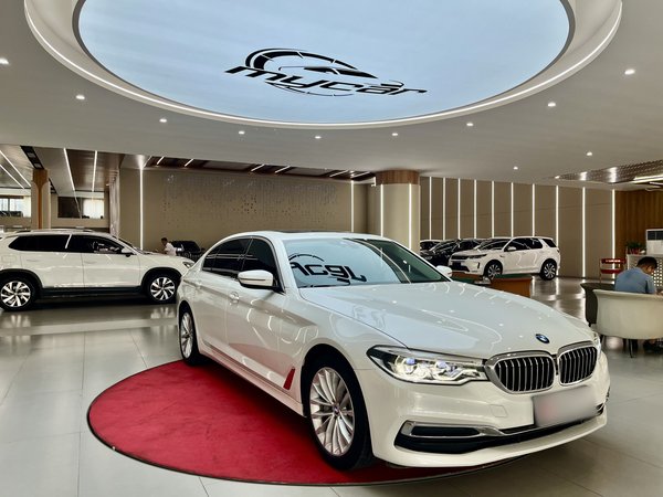 BMW 5 серии 2020, 82700 км, за 166800 CNY