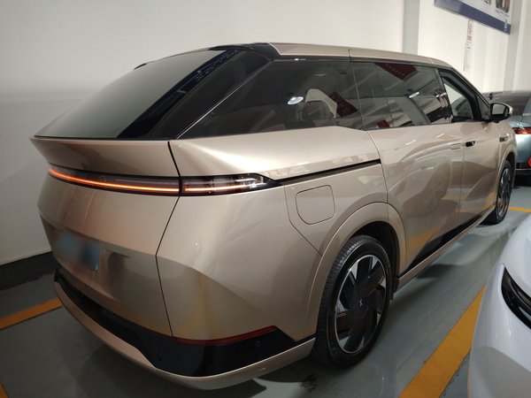 XPeng X9 2024, 46600 км, за 251700 CNY - фото 7