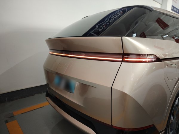 XPeng X9 2024, 46600 км, за 251700 CNY - фото 6