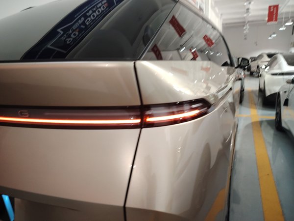 XPeng X9 2024, 46600 км, за 251700 CNY - фото 8