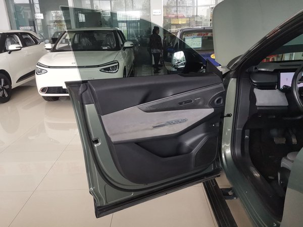 Lynk & Co 08 EP-M, 12900 км, за 150800 CNY - фото 27