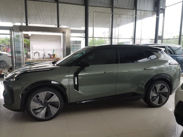 Lynk & Co 08 EP-M, 12900 км, за 150800 CNY