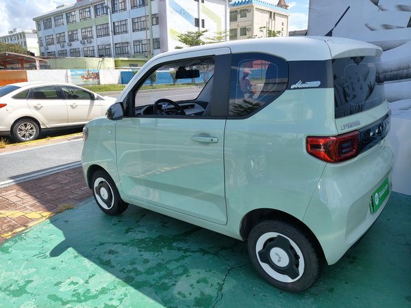 Wuling Hongguang MINIEV 2021, 29200 км, за 18800 CNY