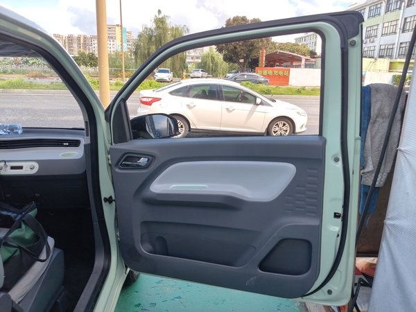 Wuling Hongguang MINIEV 2021, 29200 км, за 18800 CNY - фото 15