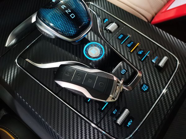 BYD Tang 2021, 107500 км, за 85200 CNY - фото 13