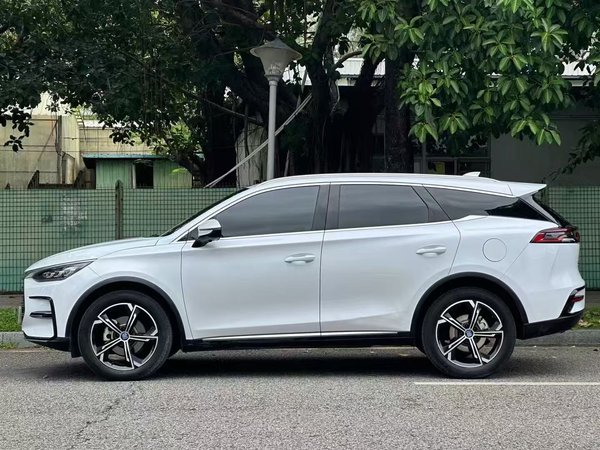 BYD Tang 2021, 107500 км, за 85200 CNY