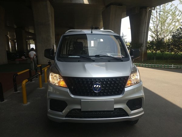 Плоская панель Futian Xiangling V New Energy 2023 V1 с колесной базой 3170, 2023 года