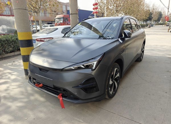 ARCFOX Polar Fox Полярная лиса Альфа Т5 (ARCFOX aT5) 2025 Модель 520 макс.